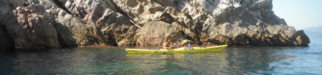 Island of Capraia sea Kayak Tour